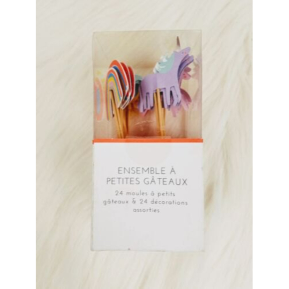 Meri Meri Unicorn cupcake toppers and paper liners baking cups rainbow 24 ct - Picture 3 of 4